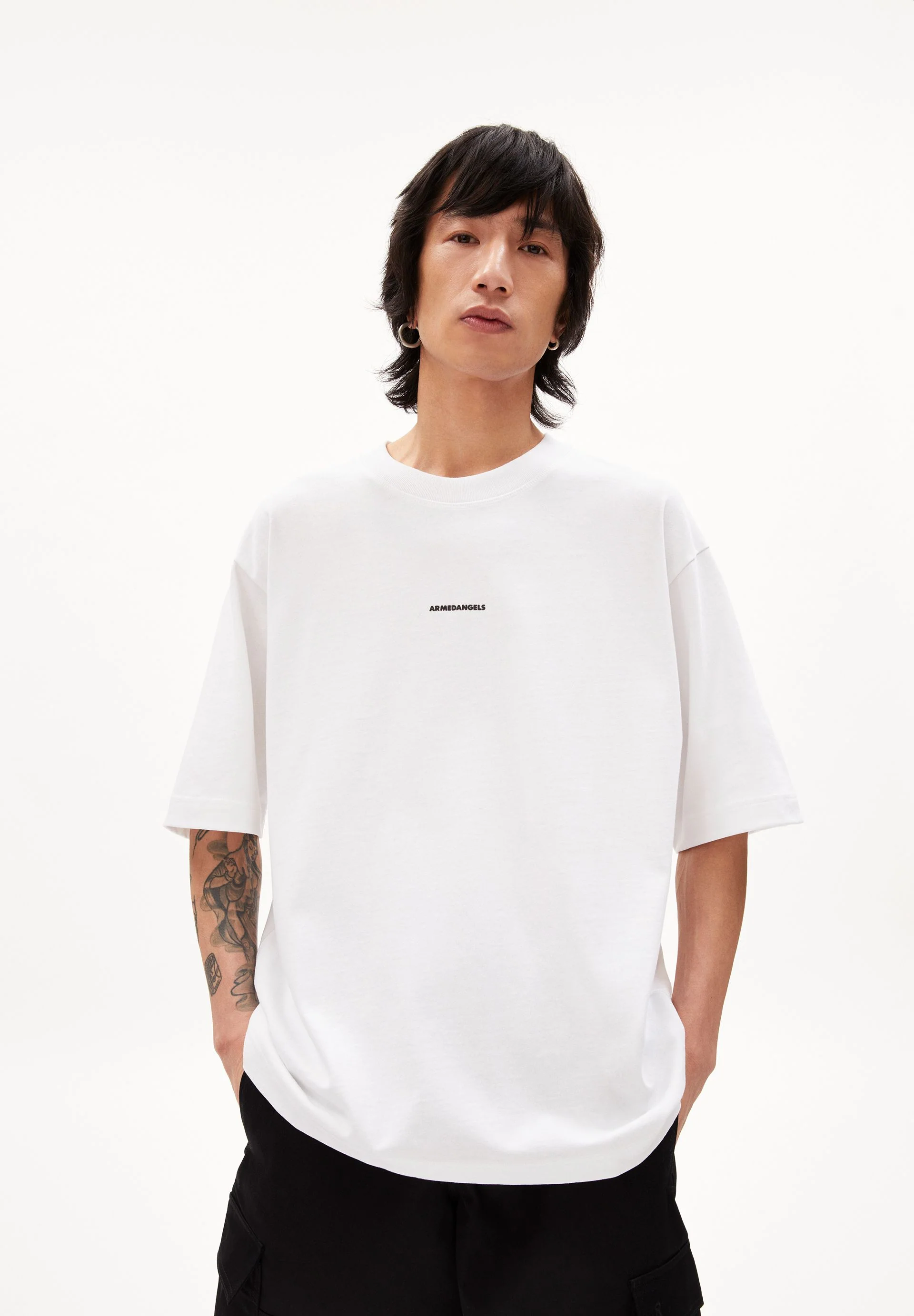 AALOX | white