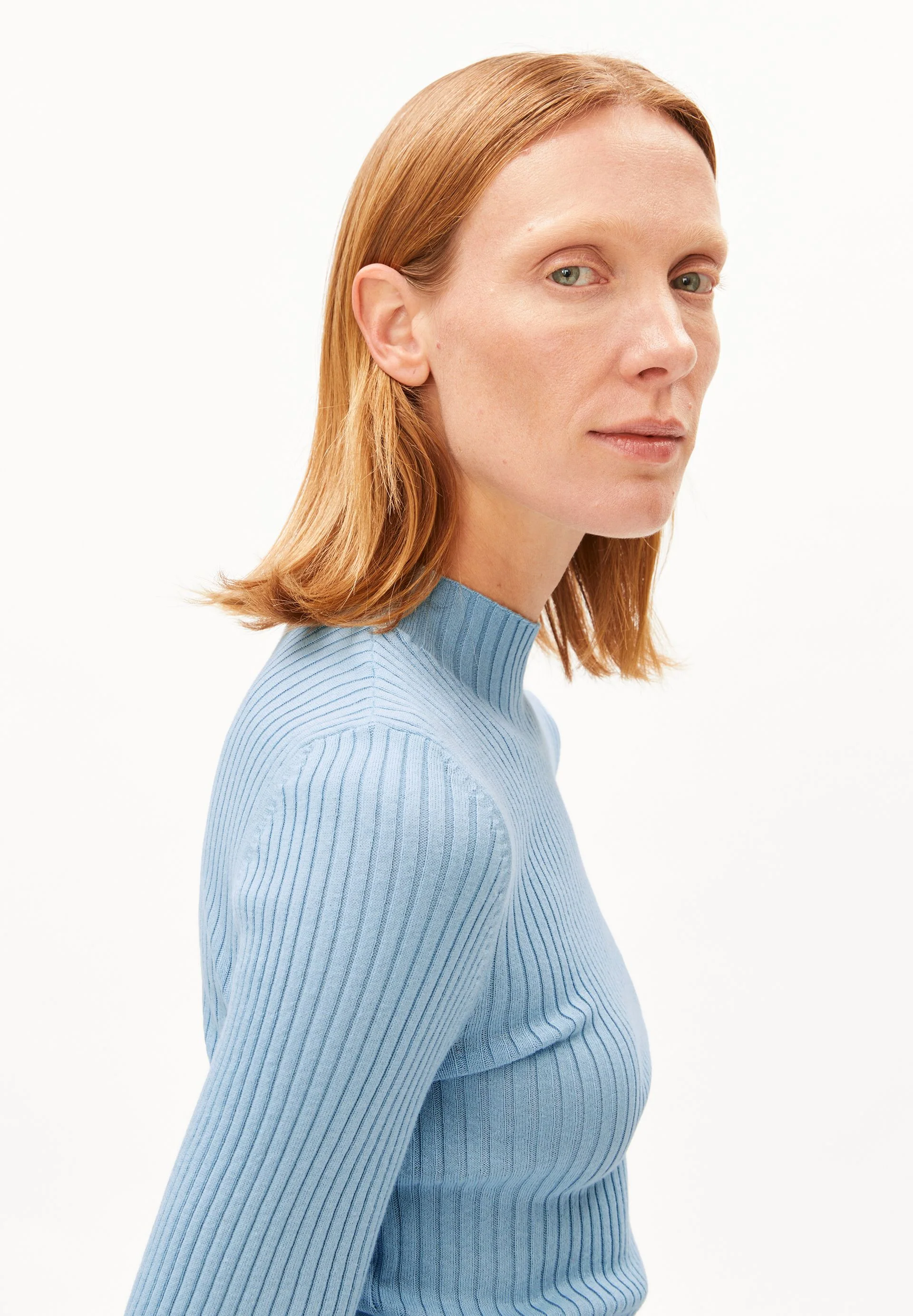 ALAANIA | blue glow - Image 3