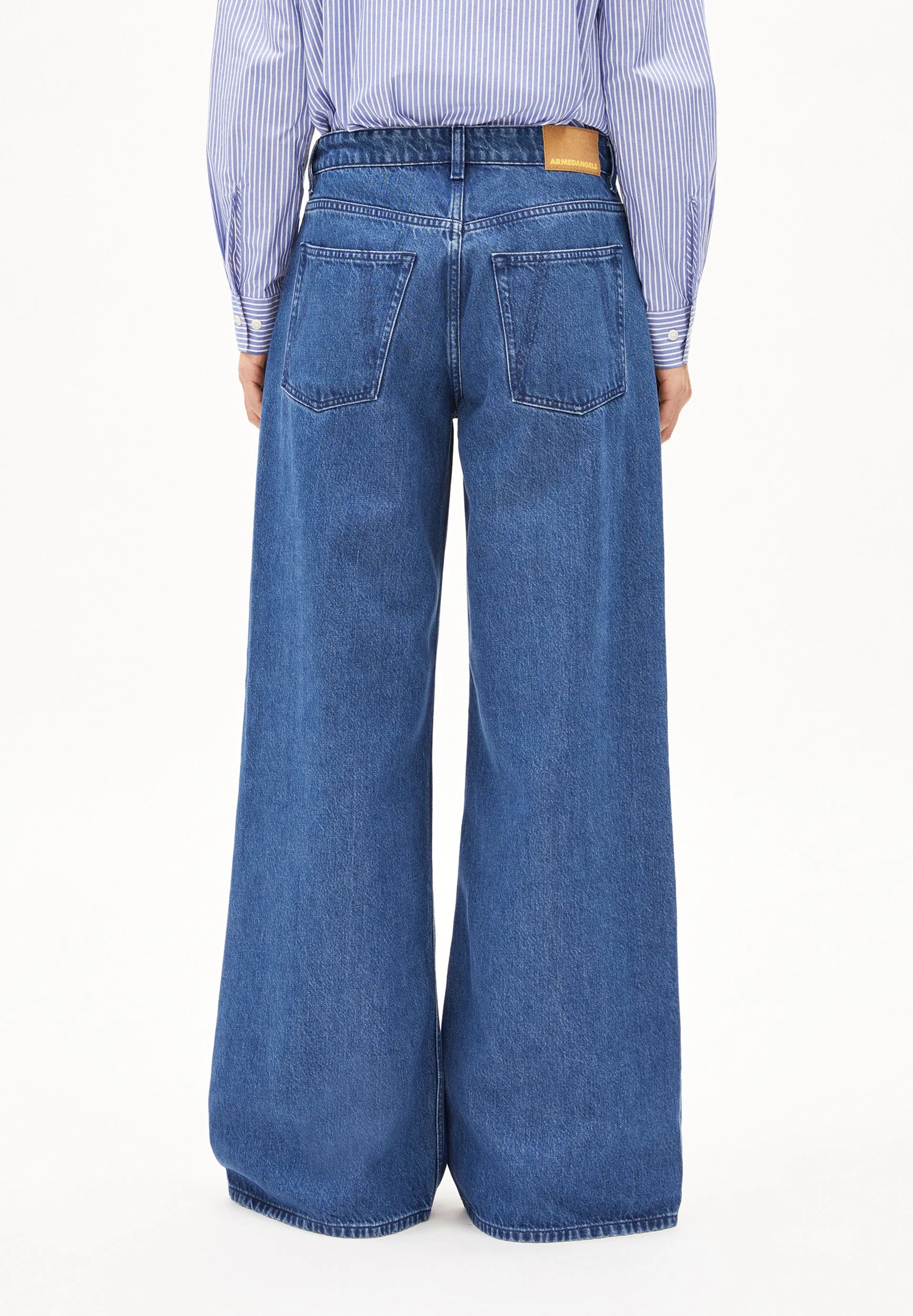 ASTRAEAAS MID WAIST WIDE JEANS | hummingbird - Image 2