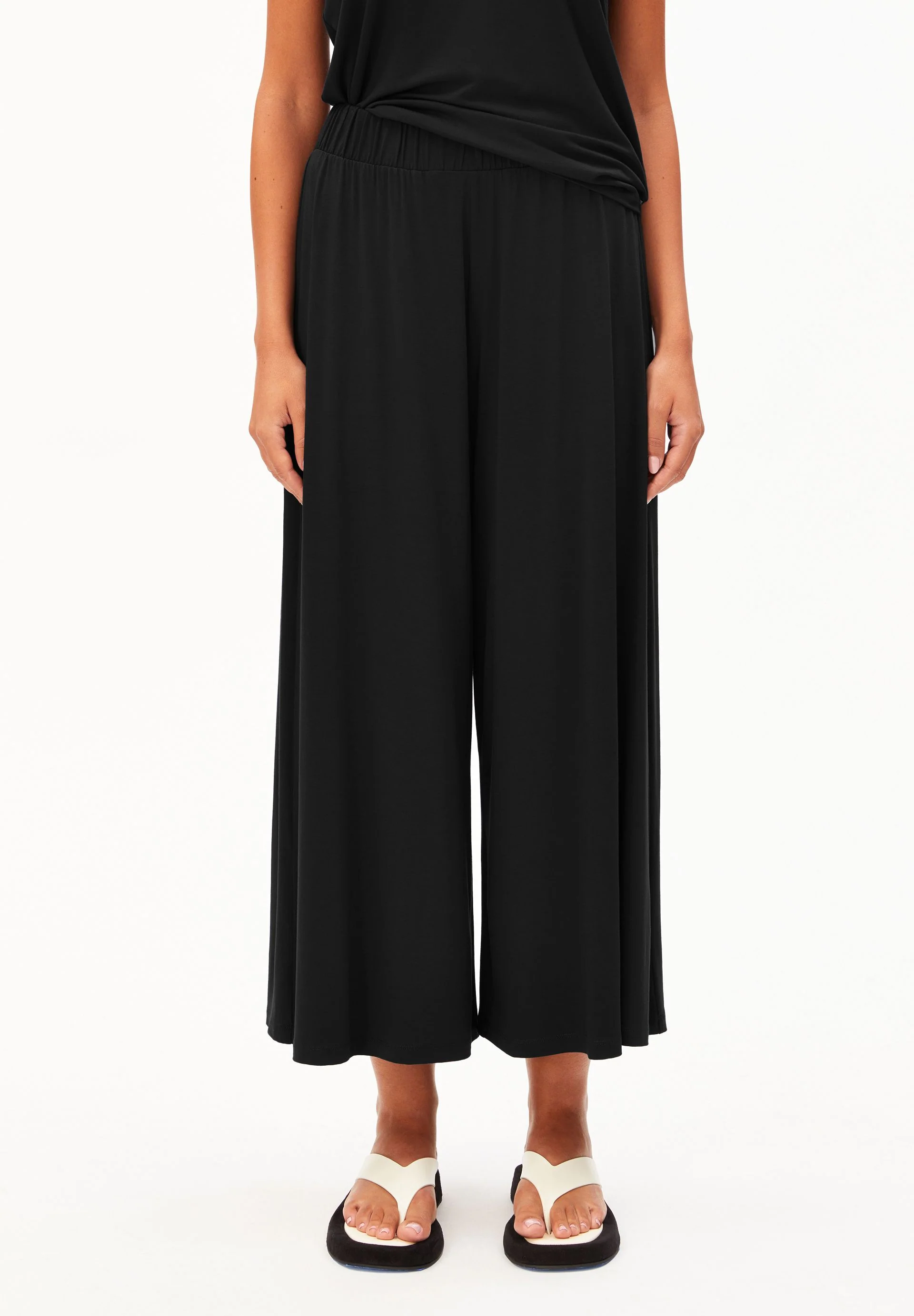 CROPPED JERSEY-HOSE | black