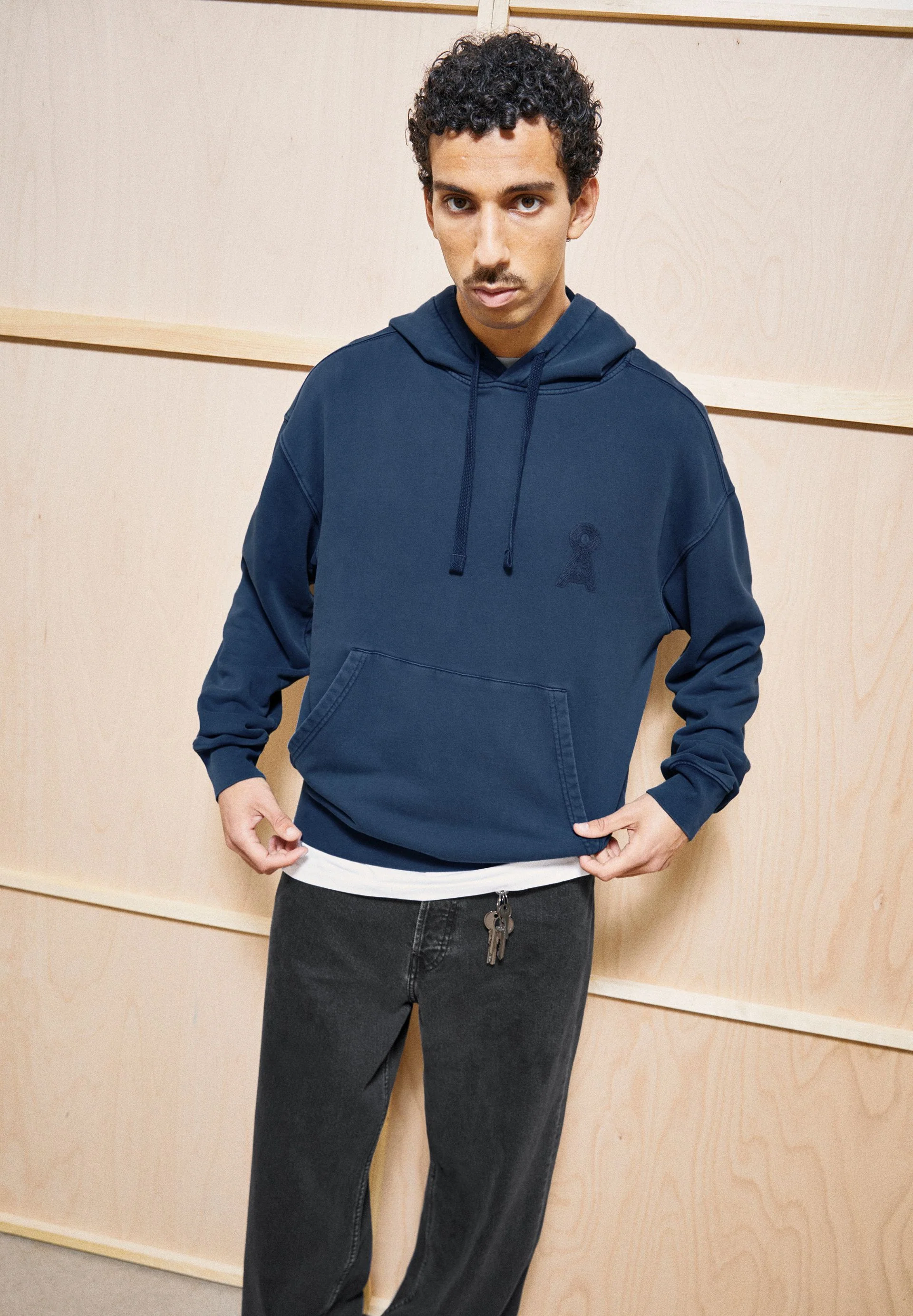 ICONIC Å GMT DYE HOODIE | tinted navy washed - Image 4