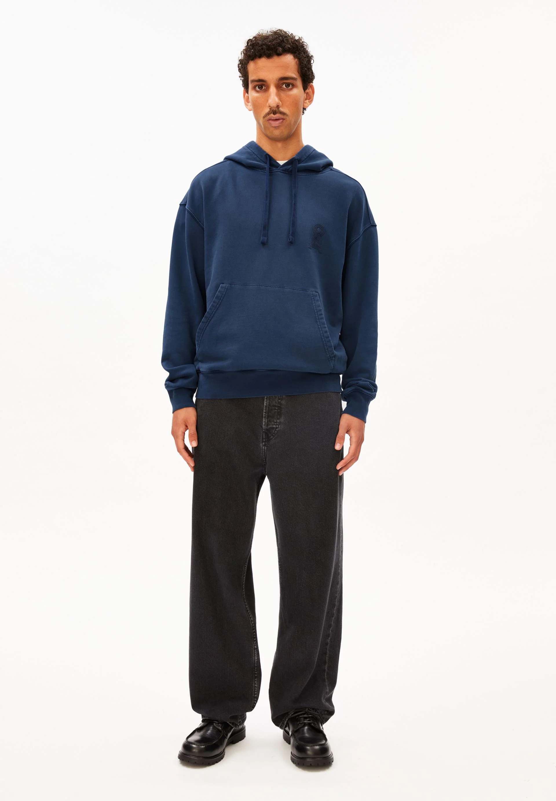 ICONIC Å GMT DYE HOODIE | tinted navy washed - Image 5