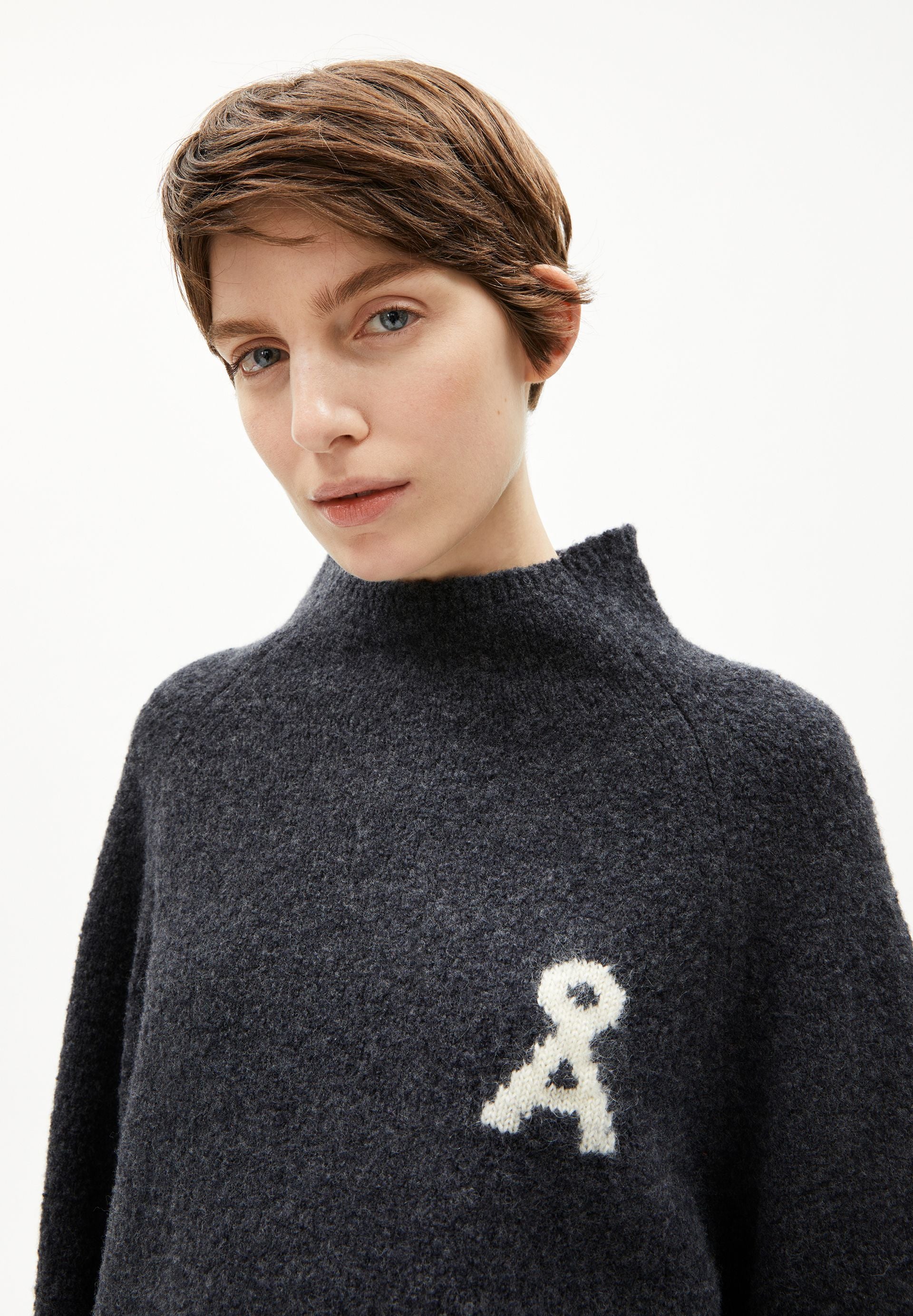 ICONIC Å BOUCLÉ STRICKPULLOVER | steel melange-oatmilk - Image 3
