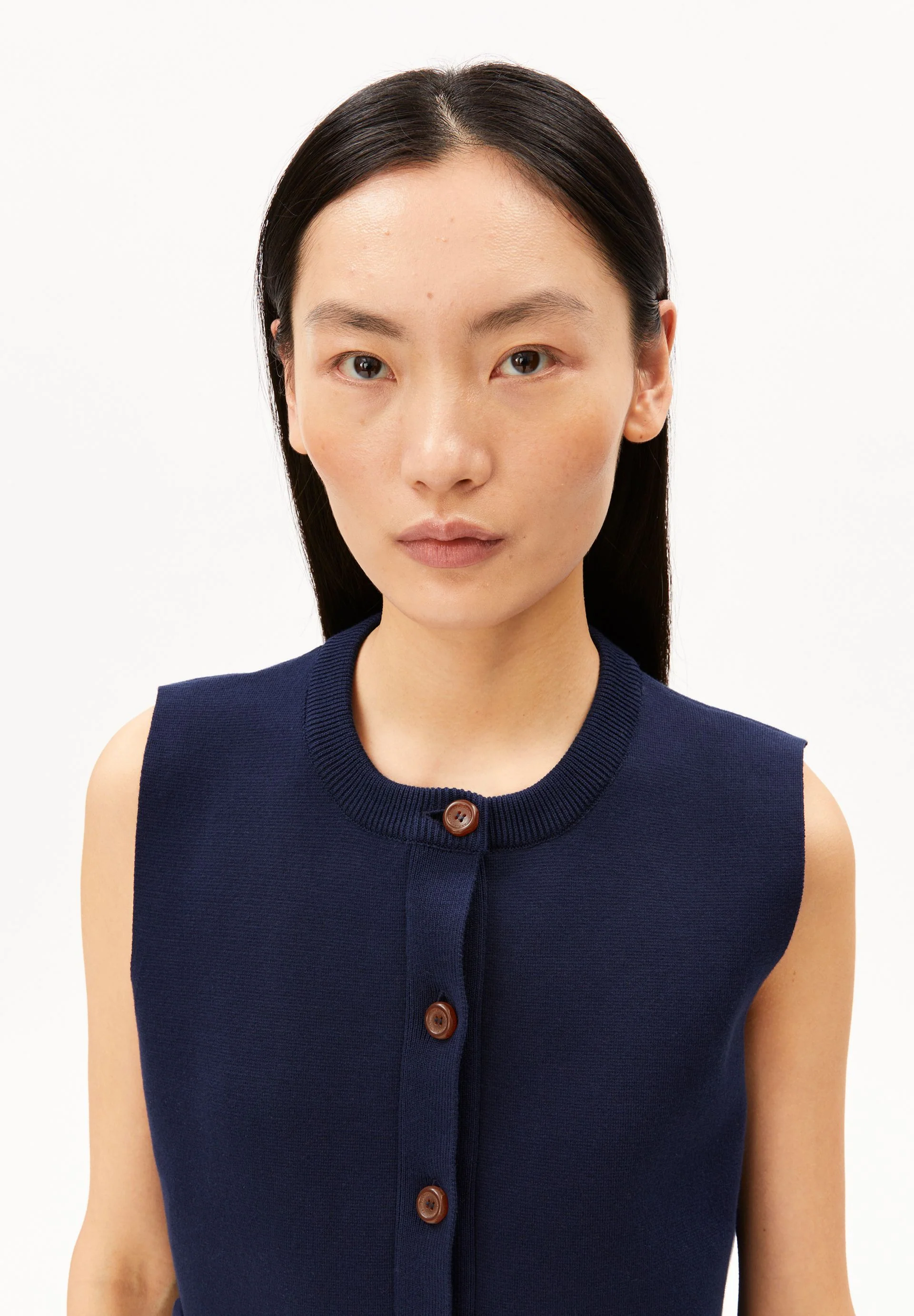 KOMPAKTE STRICKWESTE | tinted navy - Image 3