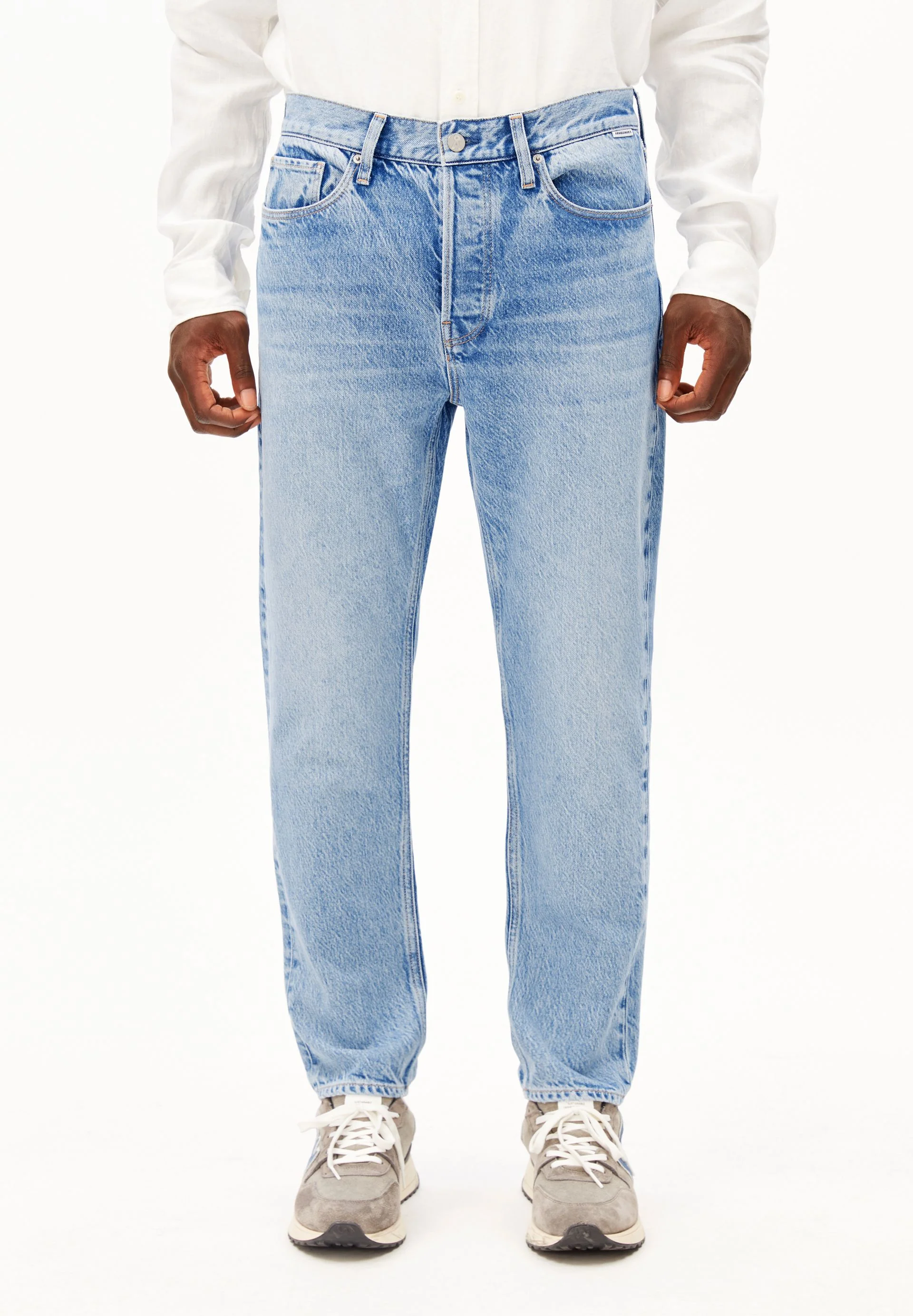 MAAKXY RELAXED TAPERERED JEAN