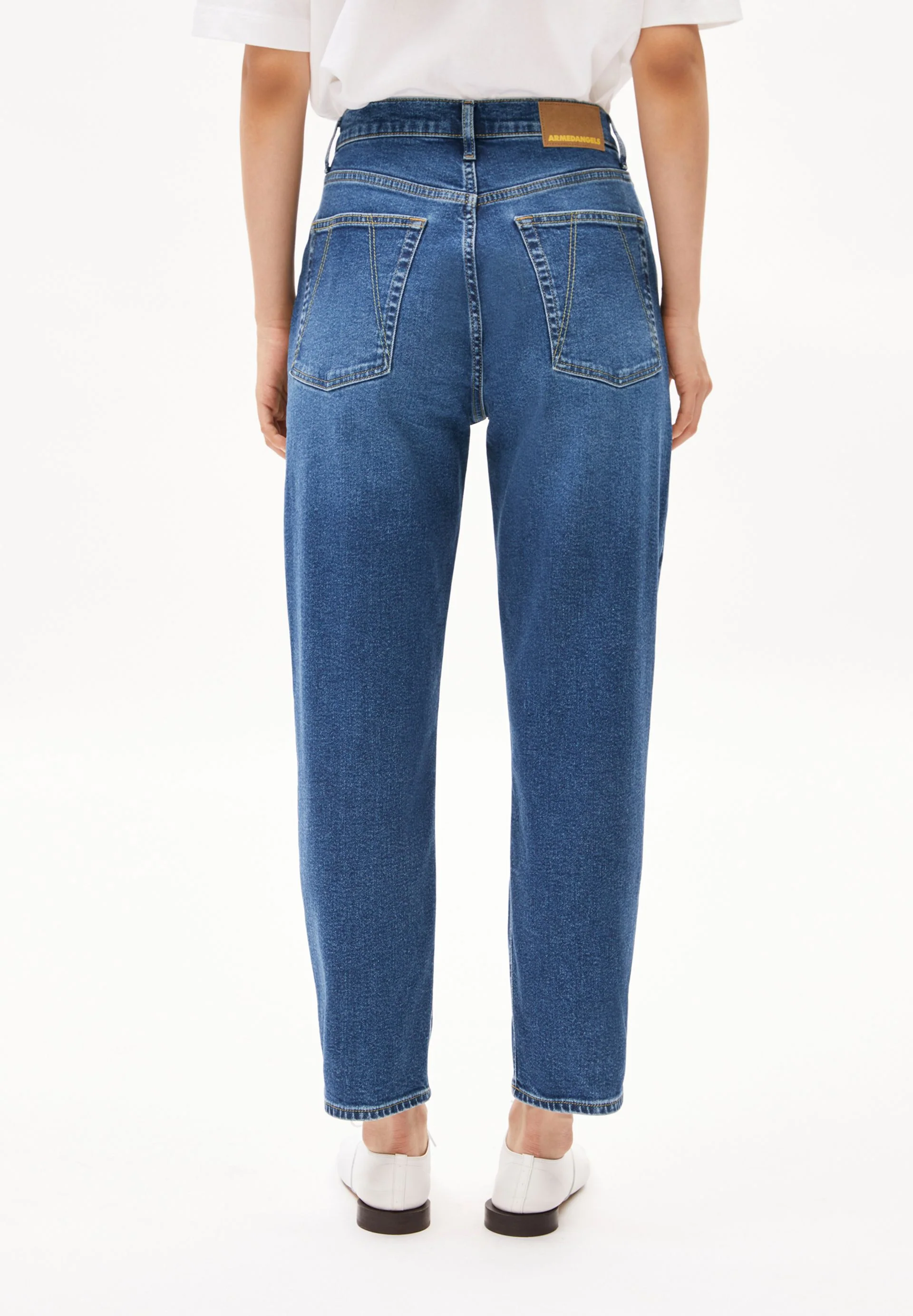 MAIRAA HIGH WAIST MOM JEANS | carme - Image 2