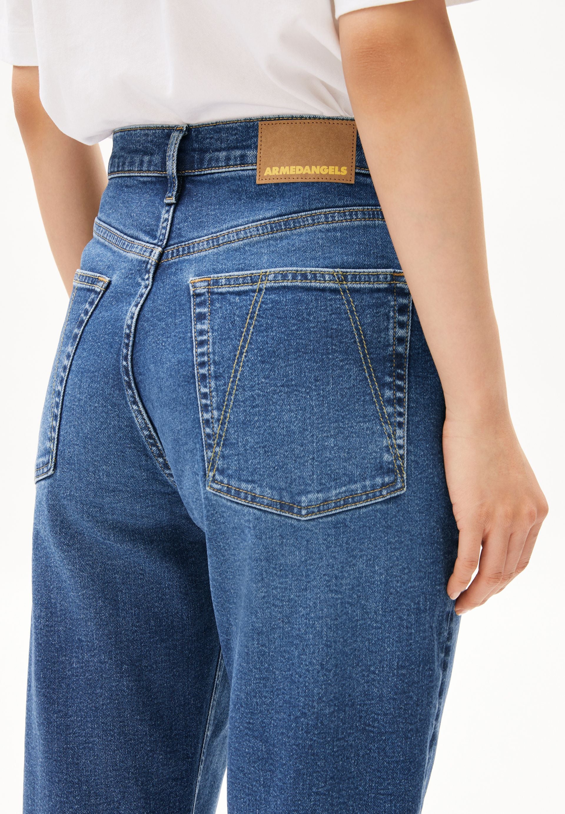 MAIRAA HIGH WAIST MOM JEANS | carme - Image 3