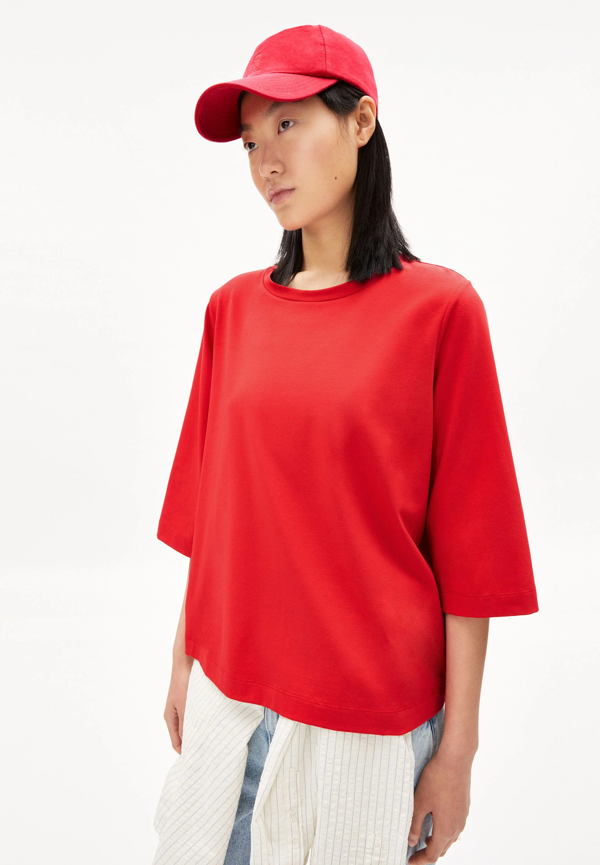 MARIAA | dark poppy