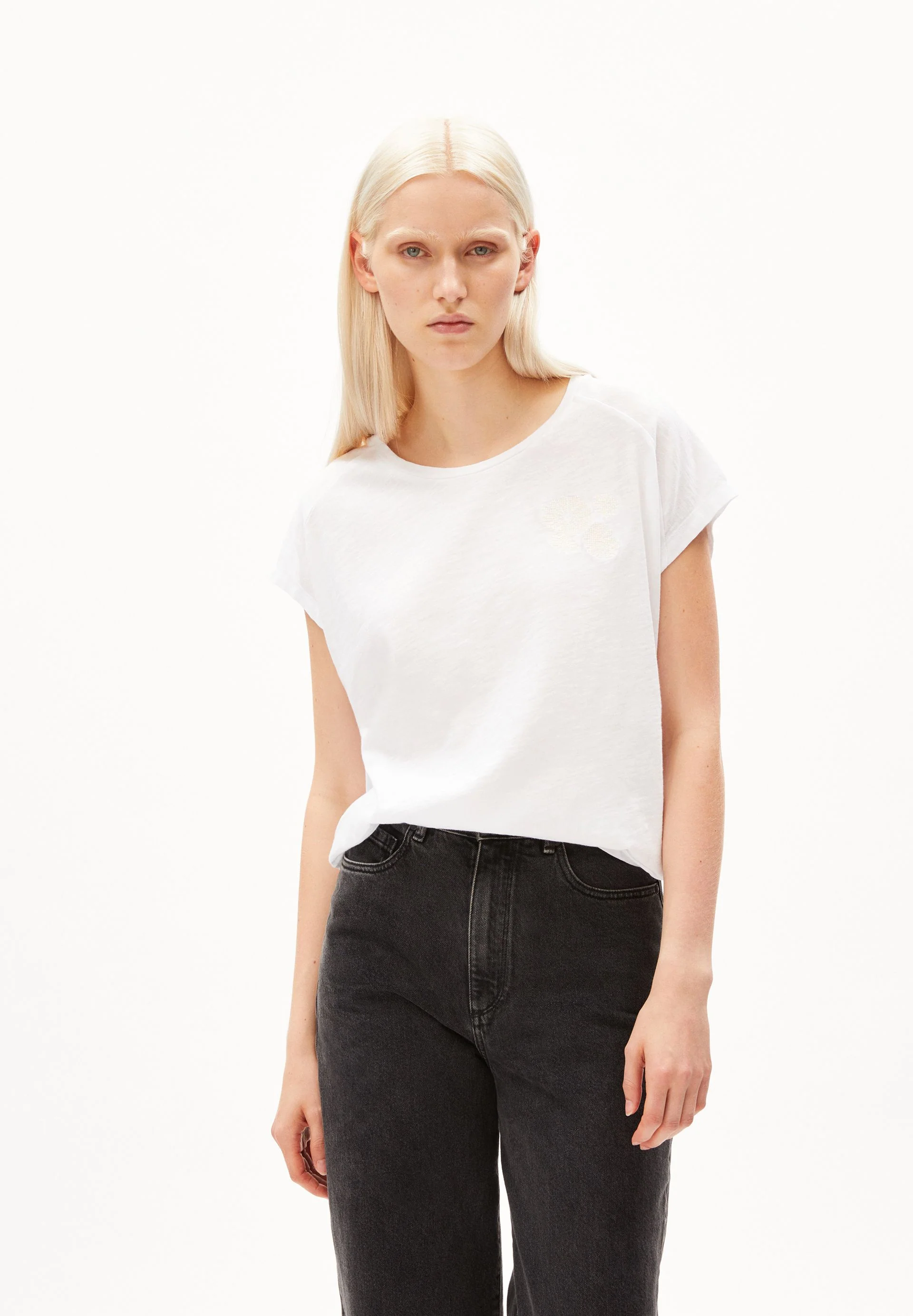 ONELIAA FAANCY | white