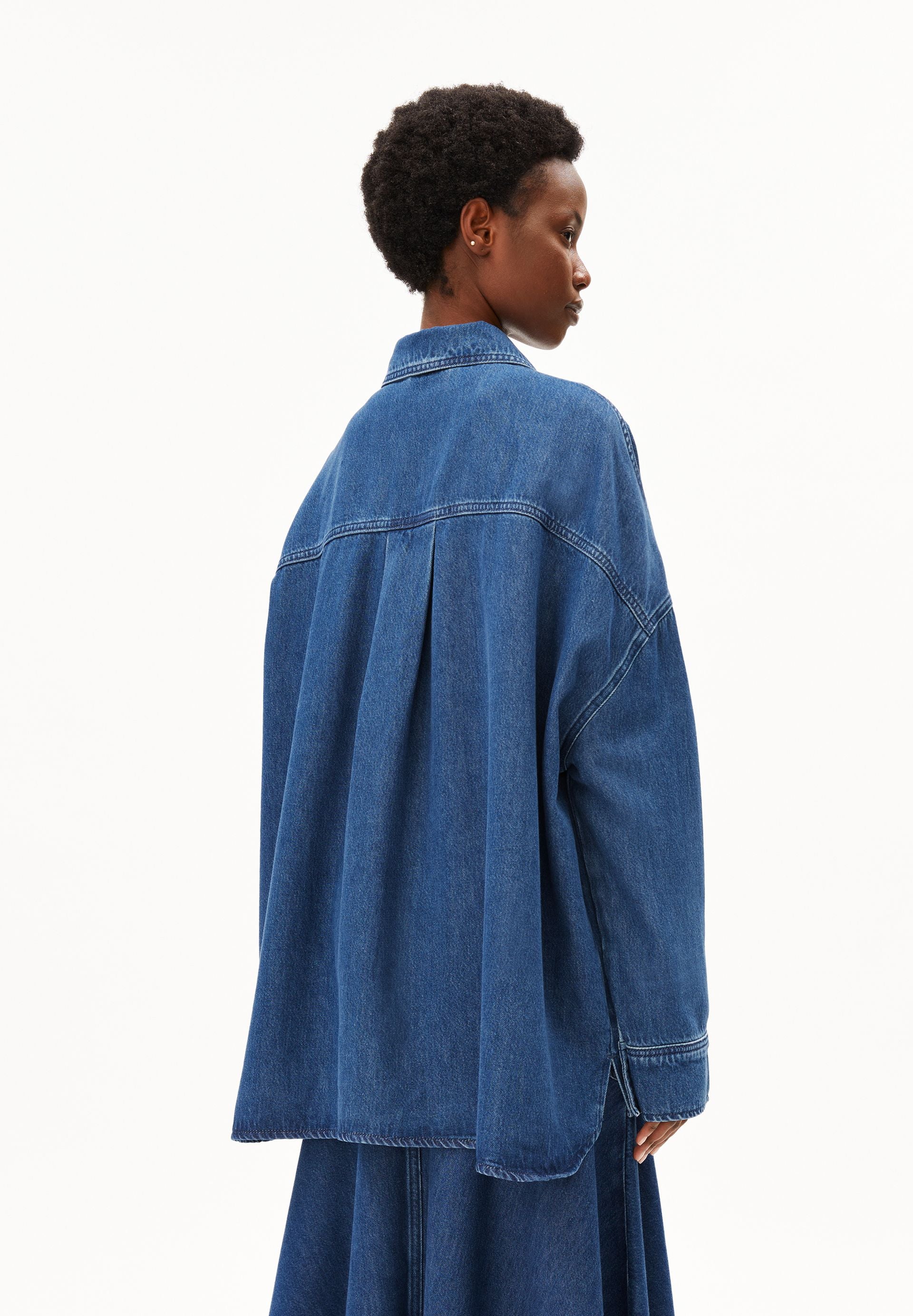 OVERSIZED JEANSBLUSE | bright blue - Image 2