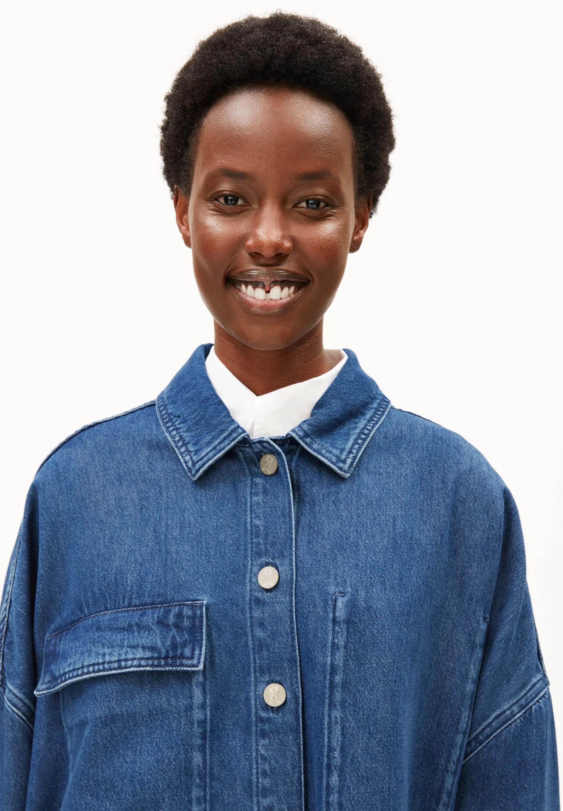 OVERSIZED JEANSBLUSE | bright blue - Image 3
