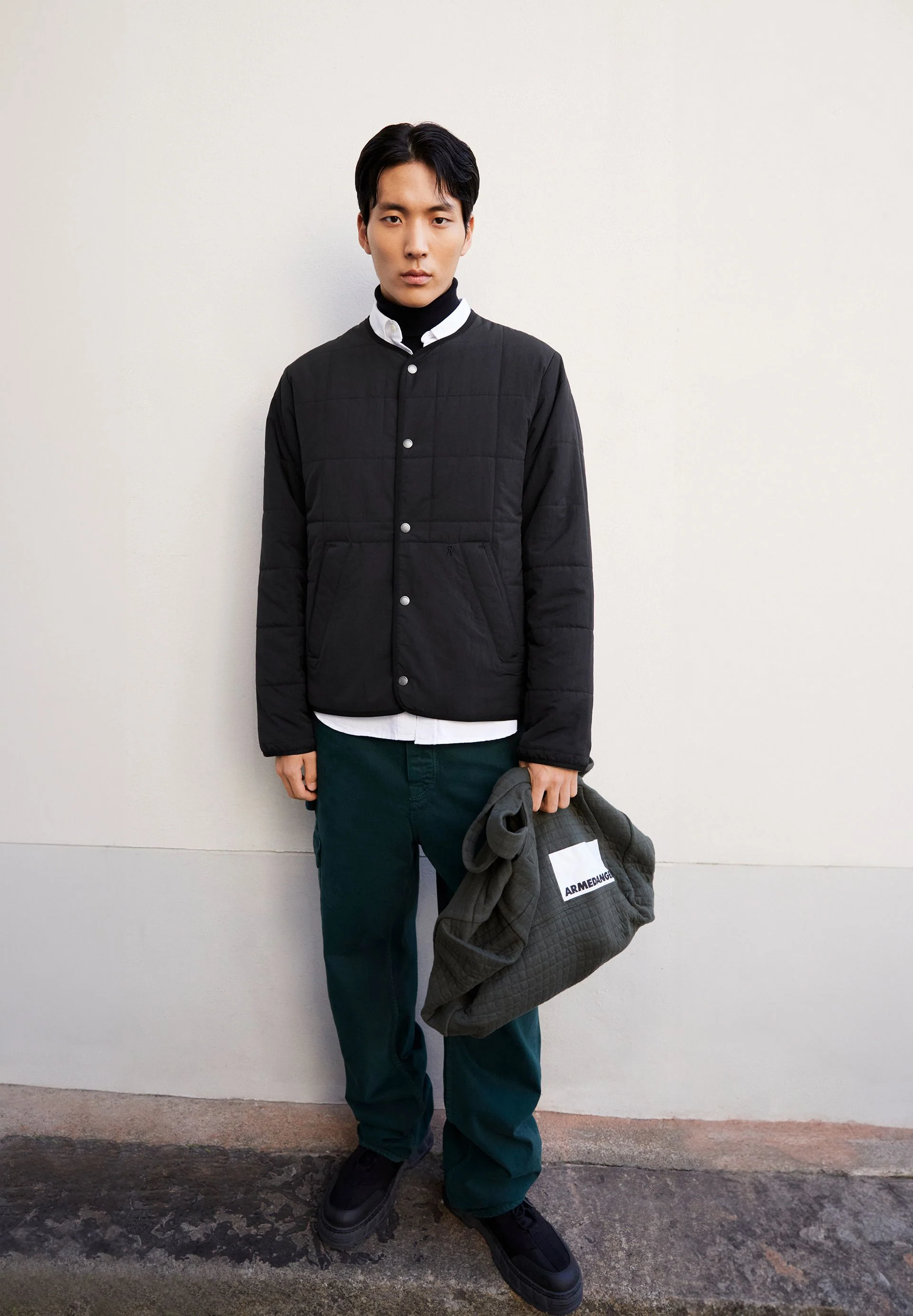 SAANDON | black - Image 4