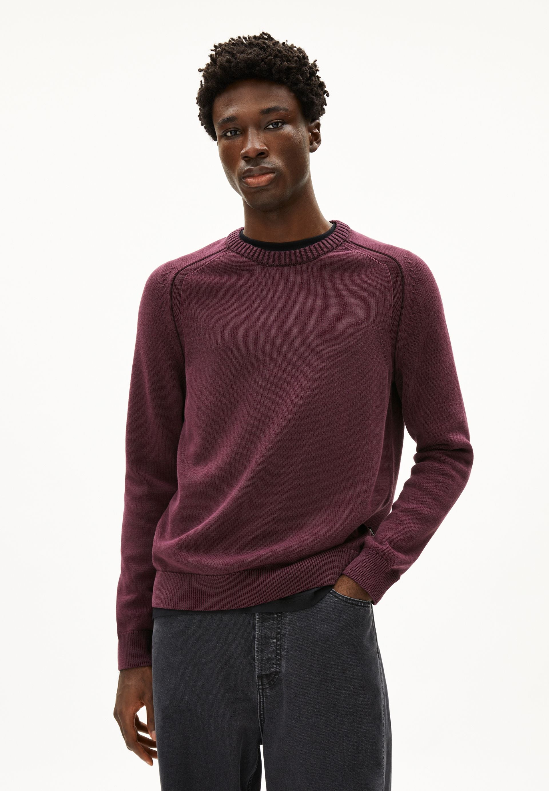 VAANJO GMT DYE STRICKPULLOVER | dark cranberry
